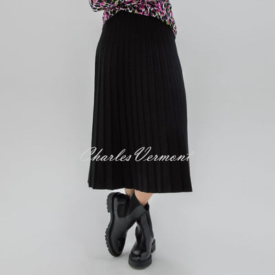 Marble Pleated Knit Skirt - Style 7123-101 (Black)